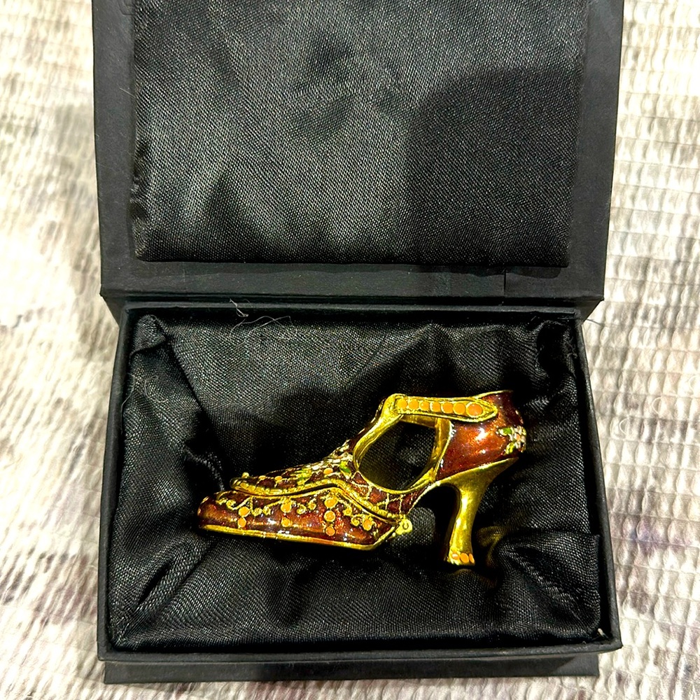 Stunning Minature Enameled Jewel Shoe. Secret Hinged Compartment Collectible